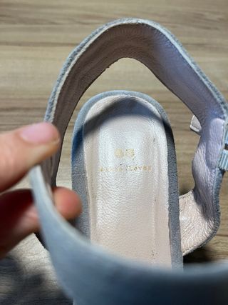 Sandalias cuña azul pastel velvet talla 40
