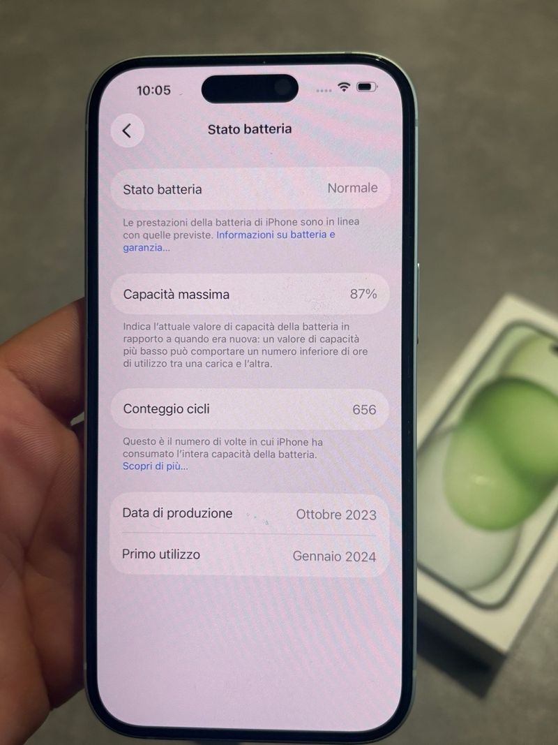 Vendo iPhone 15 128 GB, color verde afbeelding 5