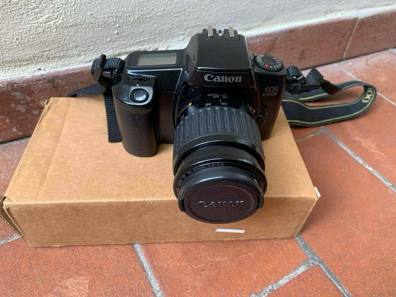 Cámara réflex analógica Canon EOS 1000F afbeelding 8