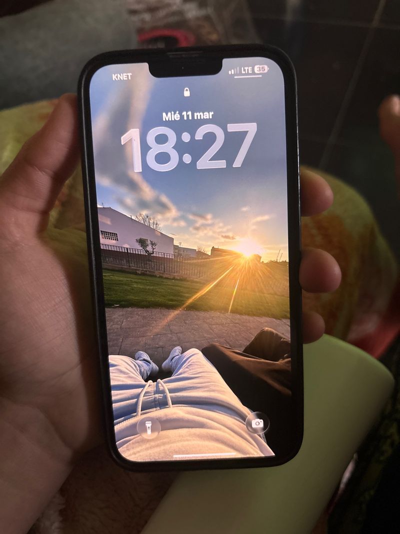 iPhone 14 Plus Apple