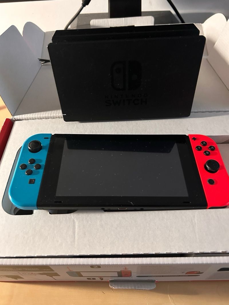Nintendo Switch Gris, Azul y Rojo afbeelding 5