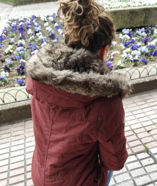 Parka Khujo con capucha y pelo desmontables