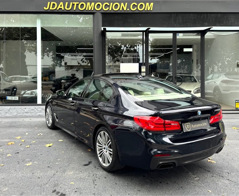 BMW Serie 5 2018, foto 2