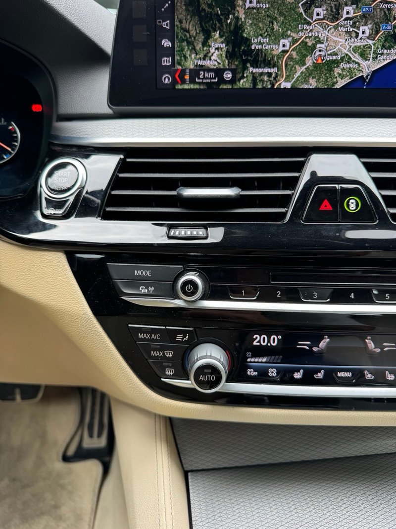 BMW Serie 5 2018, foto 21