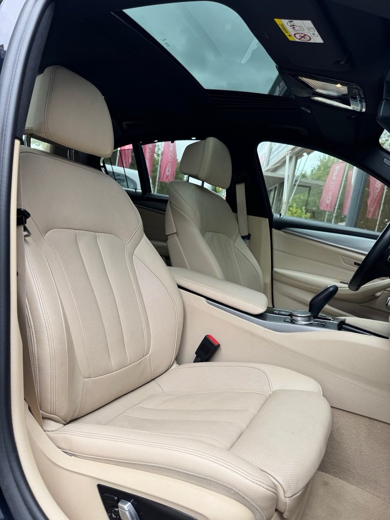 BMW Serie 5 2018, foto 13