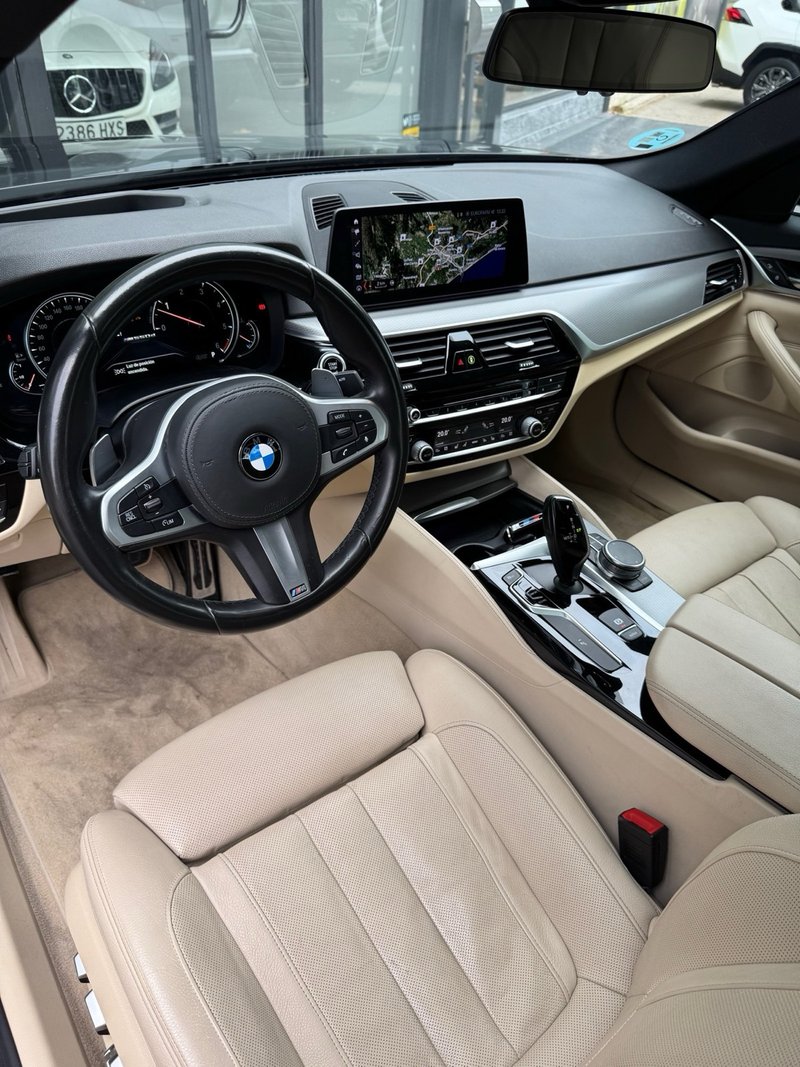 BMW Serie 5 2018, foto 11