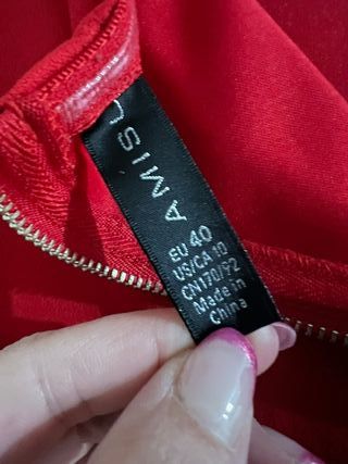 Mono rojo palabra de honor