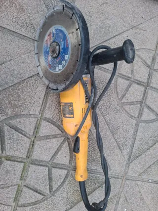 Amoladora Radial DeWalt