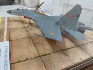 Maqueta Avión Shenyang J-11 Su-27 Chino