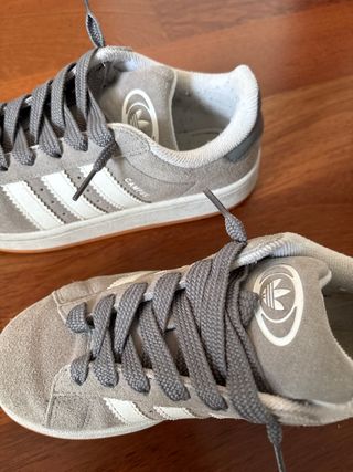 Zapatillas Adidas Campus Grises y Blancas