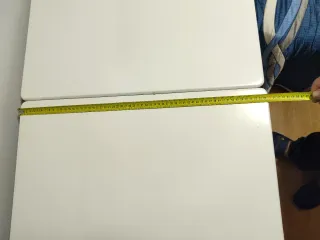 Escritorio blanco lacado con cajones