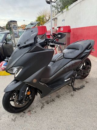 Yamaha TMAX 560 2021 Negra