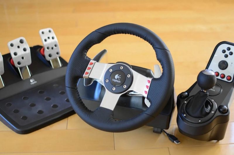 Volante Logitech G29 con Pedales y Palanca