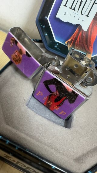 Zippo Pinup Girls Salutes - Collezione