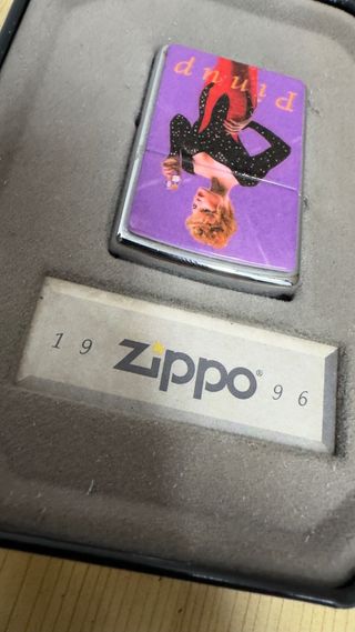 Zippo Pinup Girls Salutes - Collezione