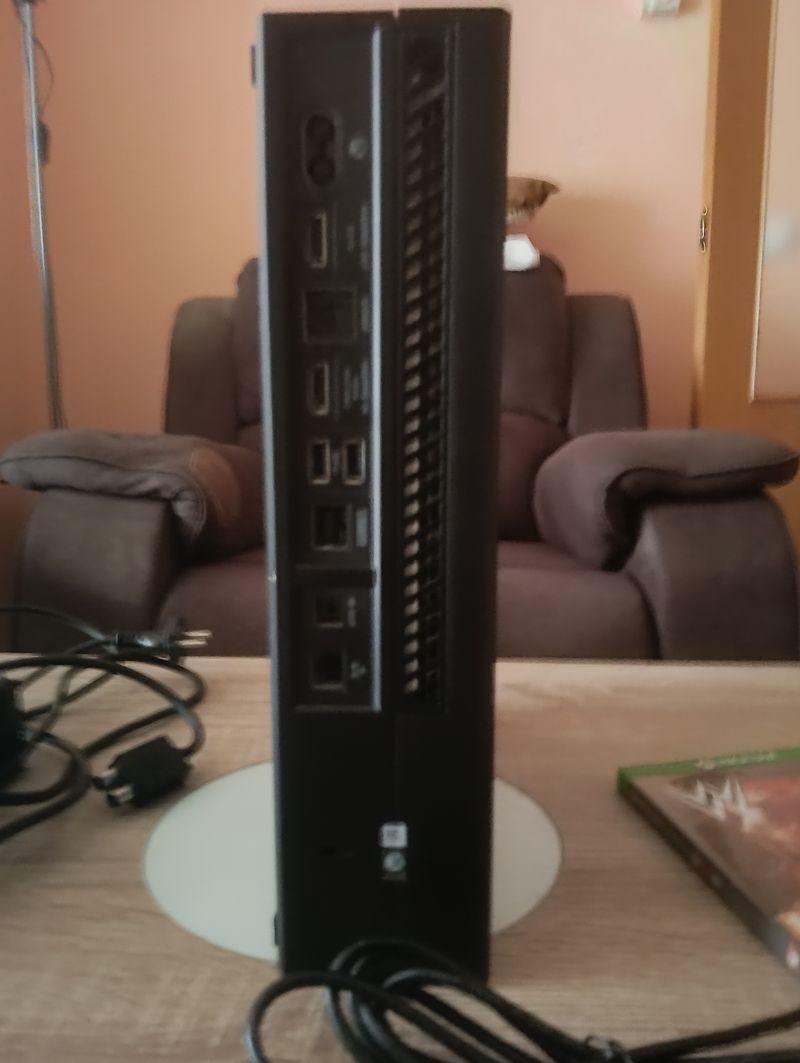 Xbox One 1TB + Juego WWE 2K16 afbeelding 3