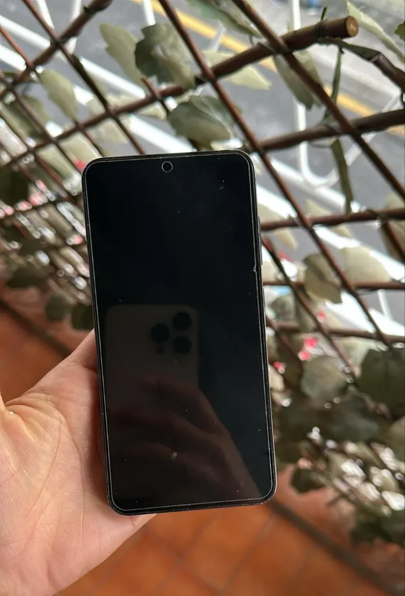 Samsung S23 Negro totalmente funcional afbeelding 3