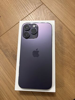 iPhone 14 Pro Max Morado