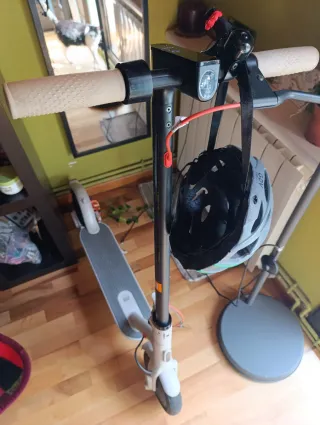 Patinete Eléctrico Xiaomi Blanco + Casco homologad