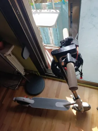 Patinete Eléctrico Xiaomi Blanco + Casco homologad