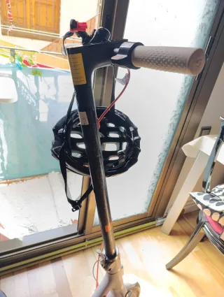 Patinete Eléctrico Xiaomi Blanco + Casco homologad