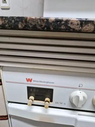 Cocina de gas con horno White Westinghouse