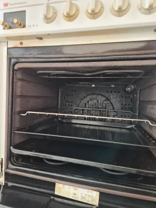 Cocina de gas con horno White Westinghouse