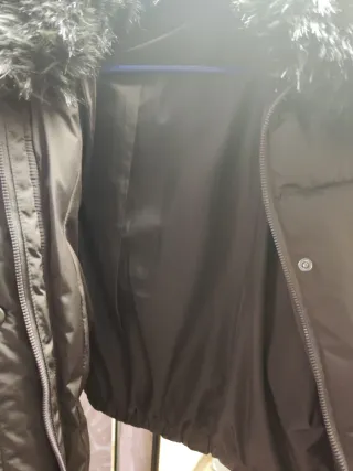 Chaqueta bomber con cuello de pelo muy suave