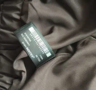 Chaqueta bomber con cuello de pelo muy suave