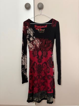 Vestido Desigual Negro y Rojo