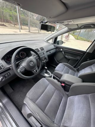 Volkswagen Touran 2011