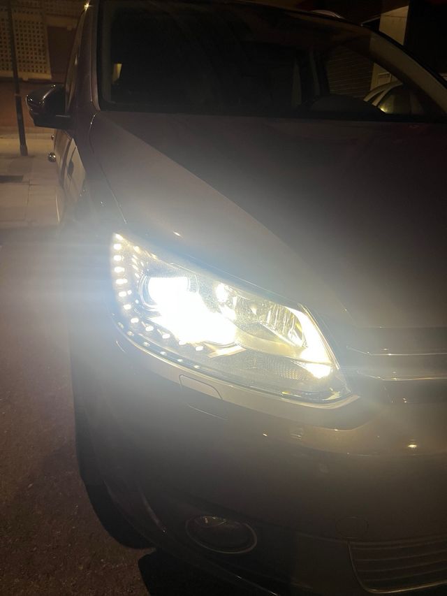 Volkswagen Touran 2011