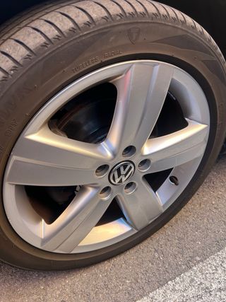 Volkswagen Touran 2011