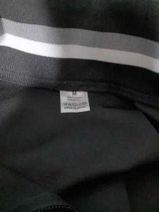 Cazadora deportiva y casual ALPHA negra