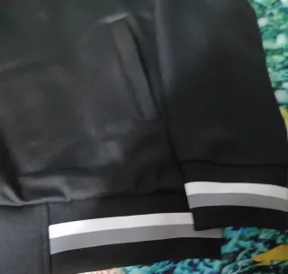 Cazadora deportiva y casual ALPHA negra