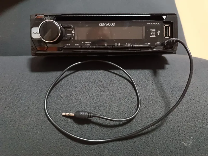 Radio CD Kenwood KDC-100U