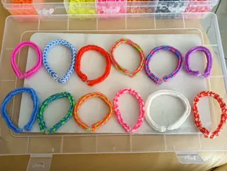 12 Bracciali Loom Bands Colorati