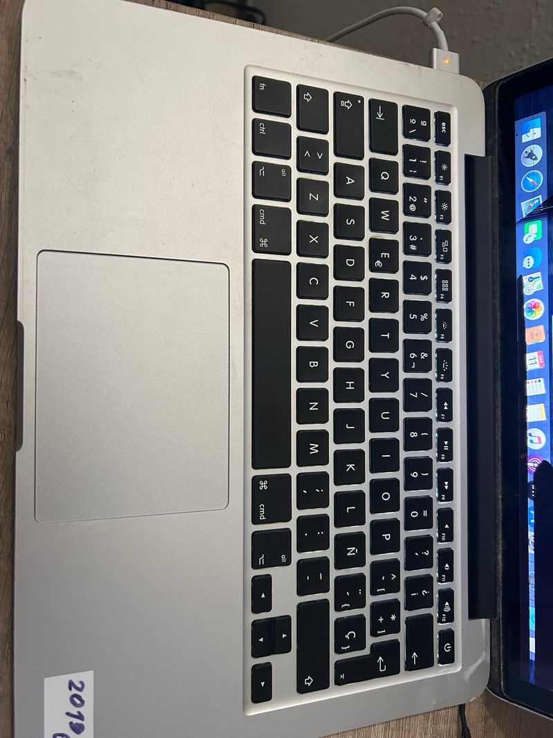 MacBook