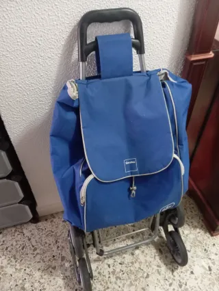 Carro de la compra con 3 ruedas