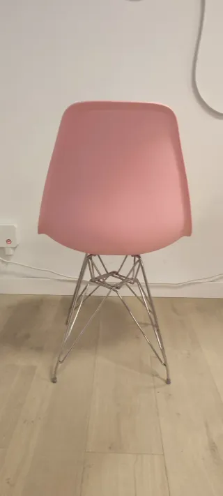 4 Sillas rosa diseño nórdico moderno patas metálic