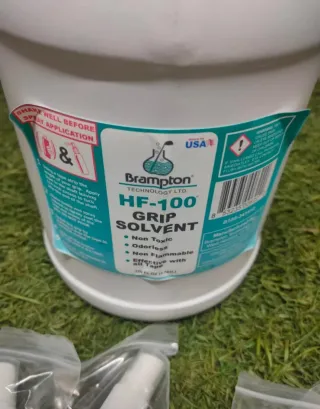 Solvente Brampton HF-100 20cc grips de golf