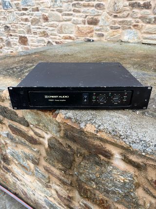 Crest Audio FA901 Amplificador de Potencia