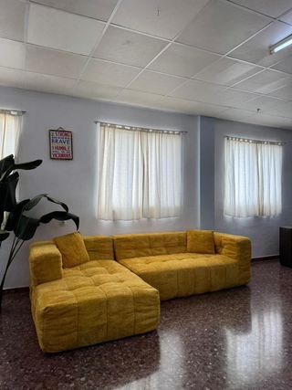 Sofá modular chaise longue amarillo
