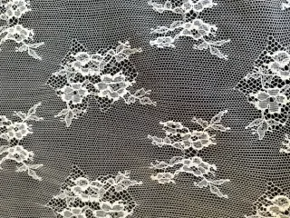 Mantilla Chantilly Cruda 2x3.25