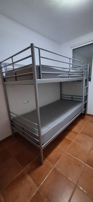 Litera metálica con 2 colchones