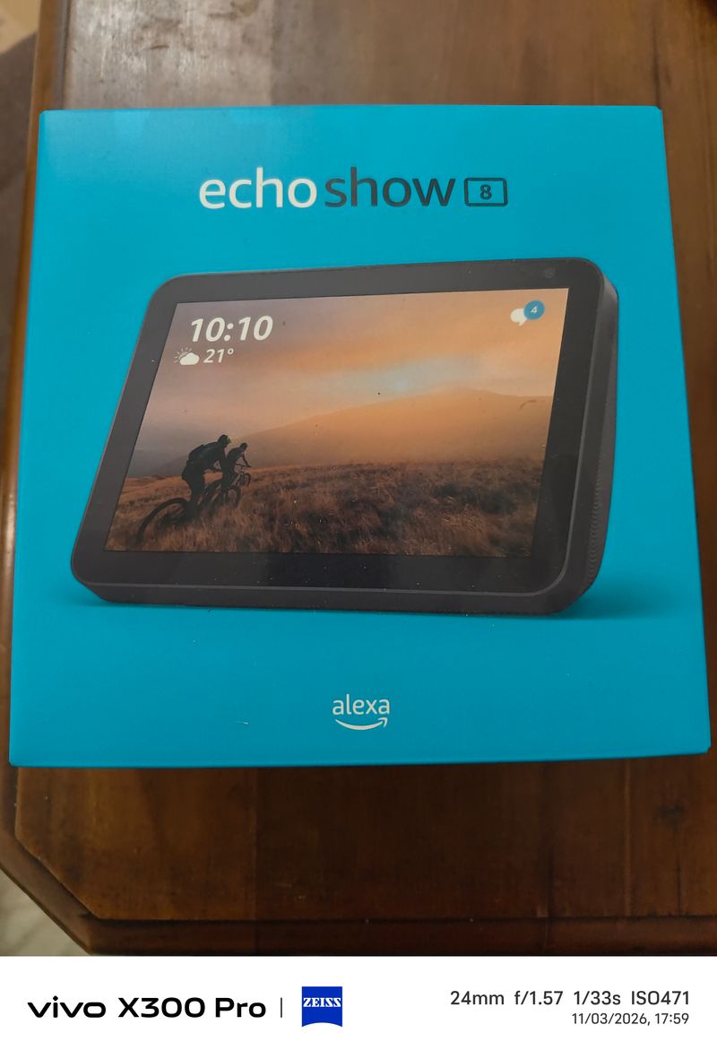 Amazon Echo Show 8