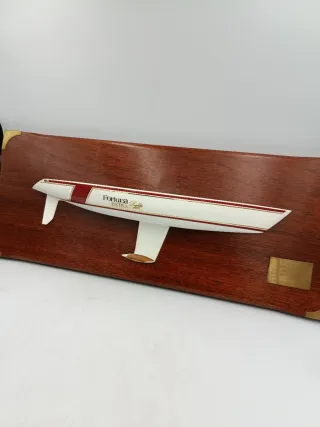 METÓPA-MAQUETA MEDIO CASCO DE VELERO