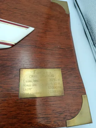 METÓPA-MAQUETA MEDIO CASCO DE VELERO