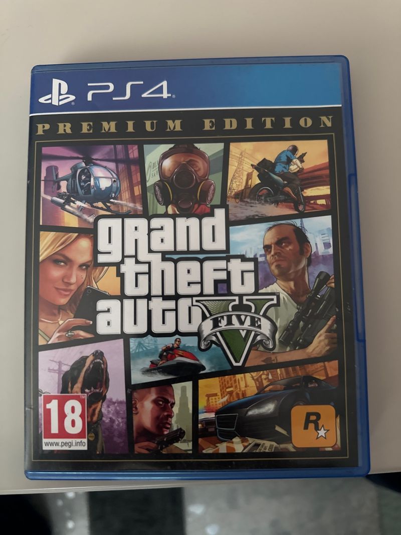 GTA V Premium Edition PS4