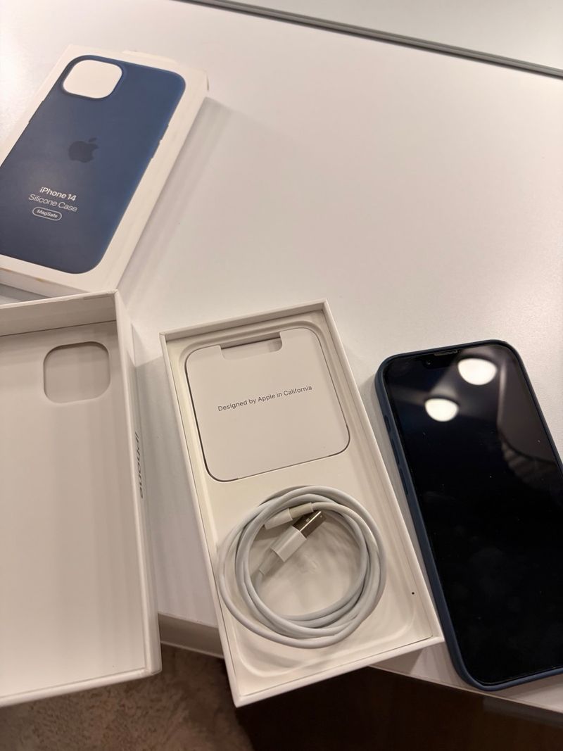 Funda iPhone 14 Azul MagSafe afbeelding 6